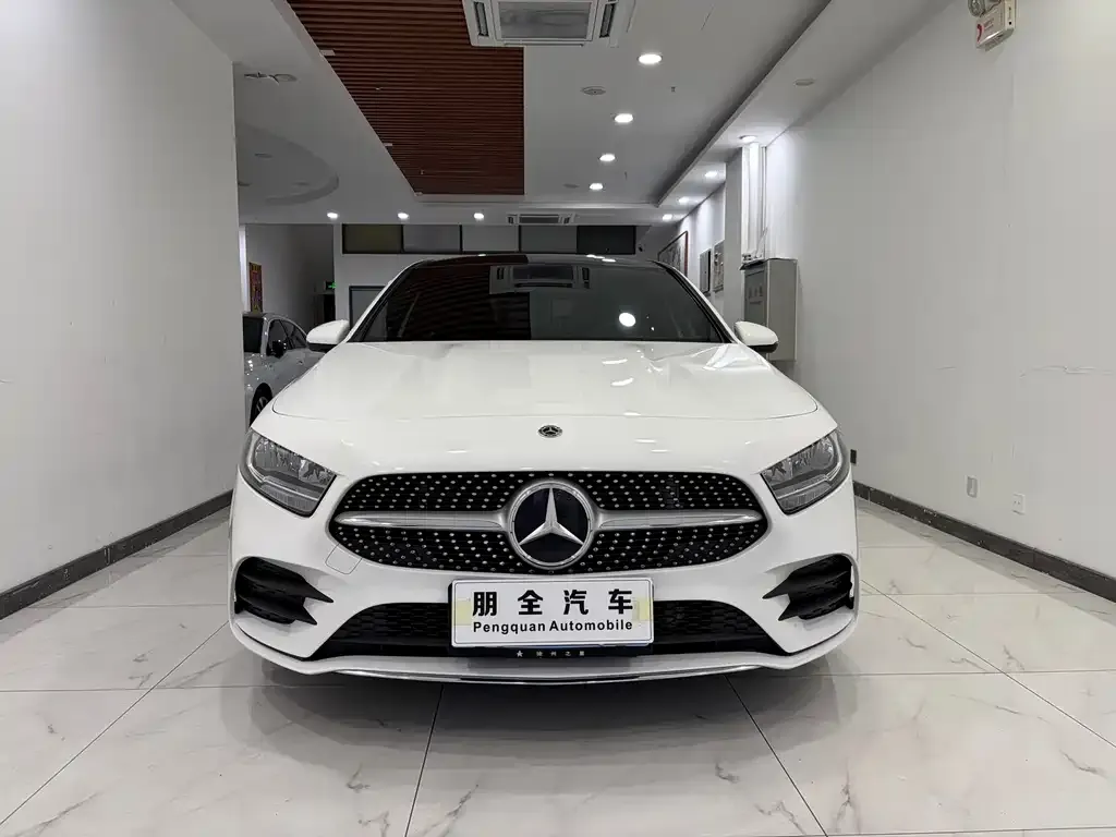 Mercedes-Benz A-Class 2023 из CN, фото 3
