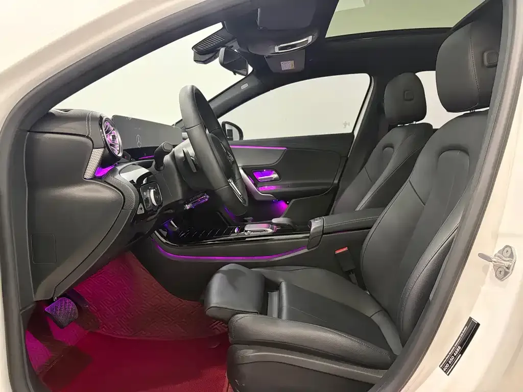 Mercedes-Benz A-Class 2023 из CN, фото 10