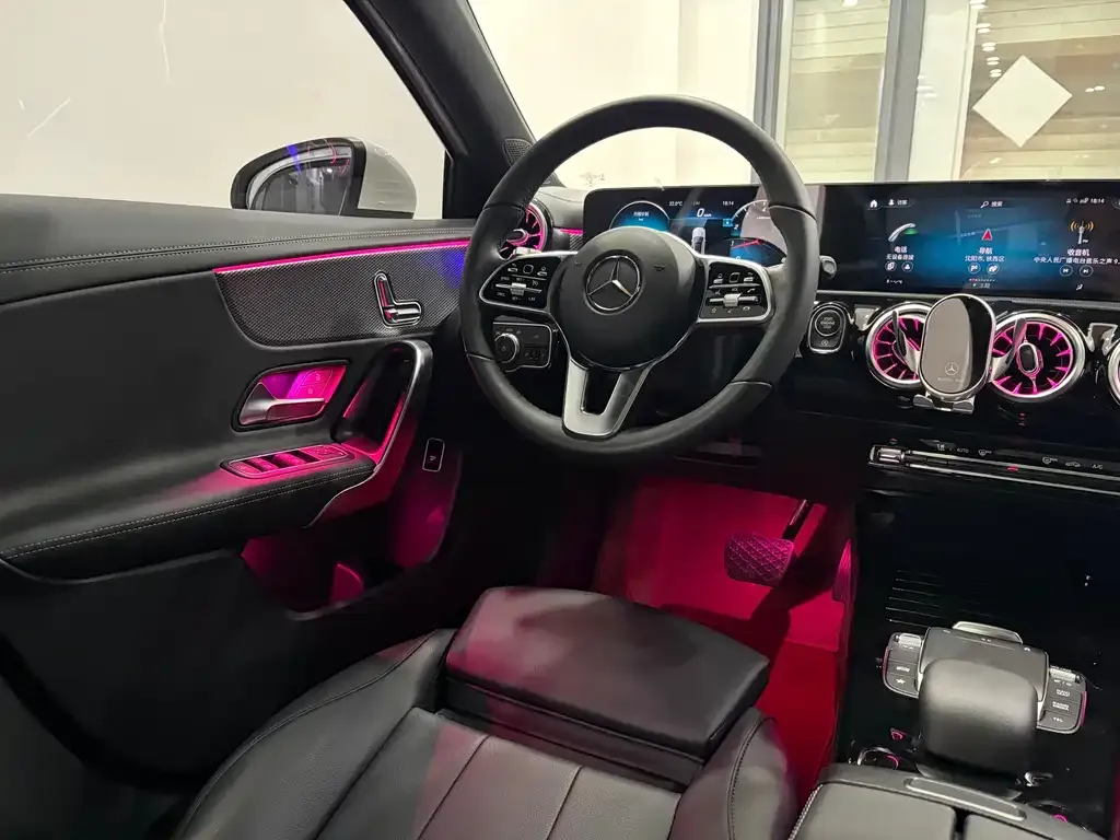 Mercedes-Benz A-Class 2023 из CN, фото 4