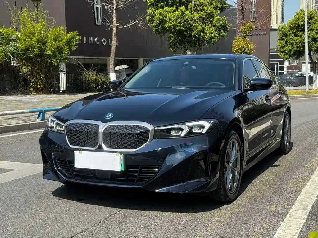 BMW i3 2025 из CN, фото 1