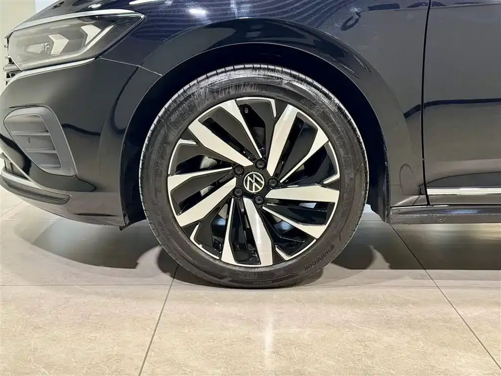 Volkswagen Passat 2025 из CN, фото 2