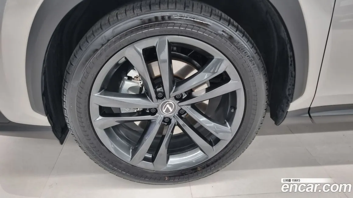 Lexus NX 2025 из KR, фото 3