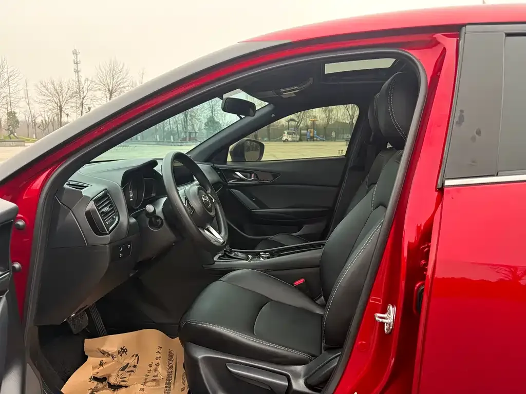 Mazda CX-4 2023 из CN, фото 6