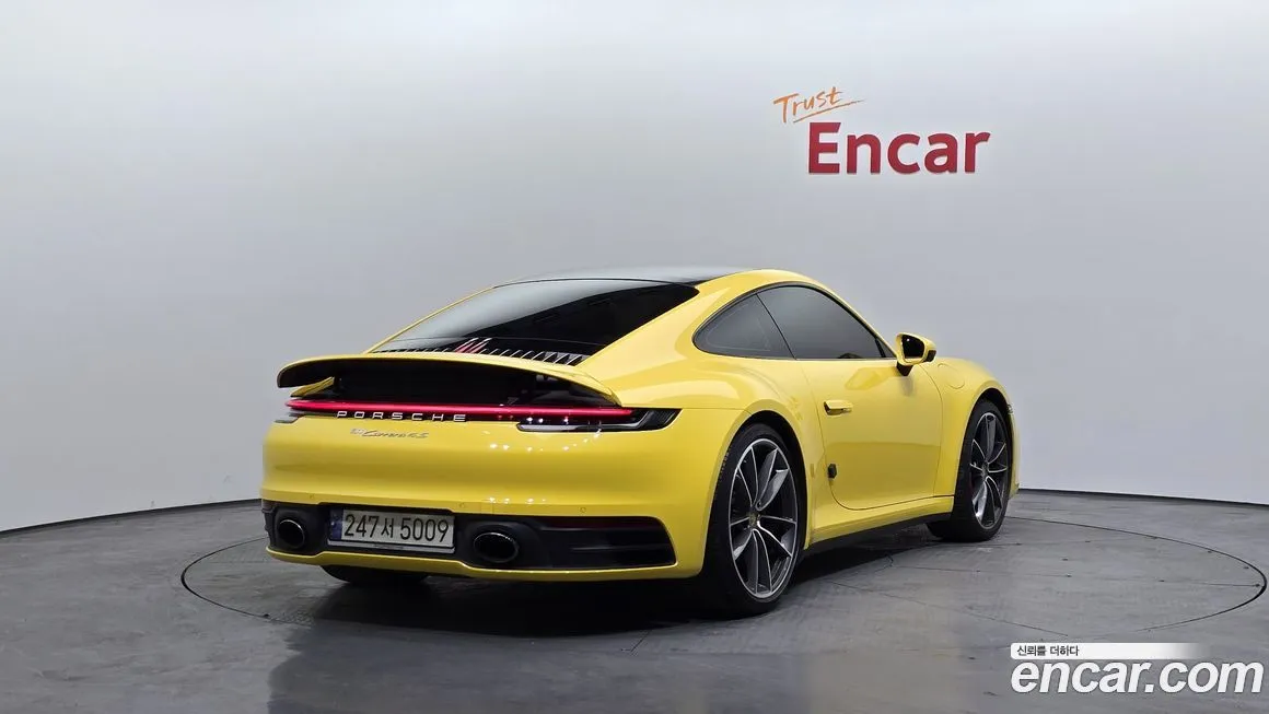 Porsche 911 2021 из KR, фото 8