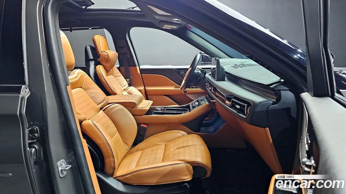 Lincoln Aviator 2023 из KR, фото 9