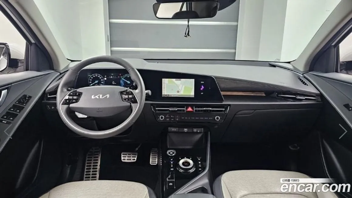 Kia Niro — фото 8