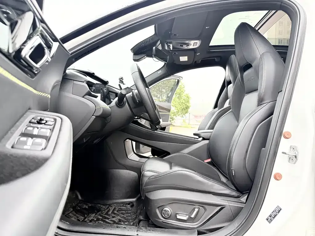 Lynk & Co 03 2022 из CN, фото 9