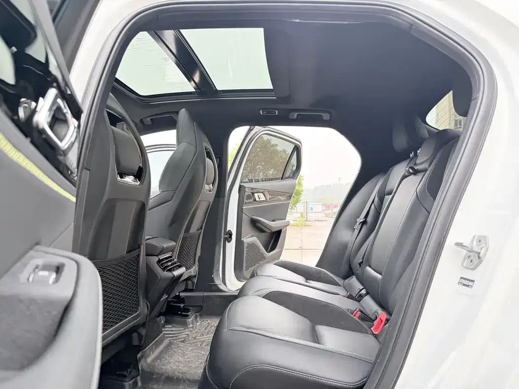 Lynk & Co 03 2022 из CN, фото 6