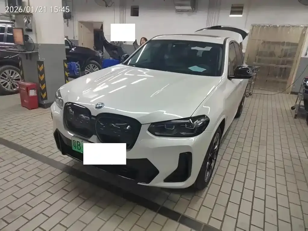 BMW iX3 2024 из CN, фото 1