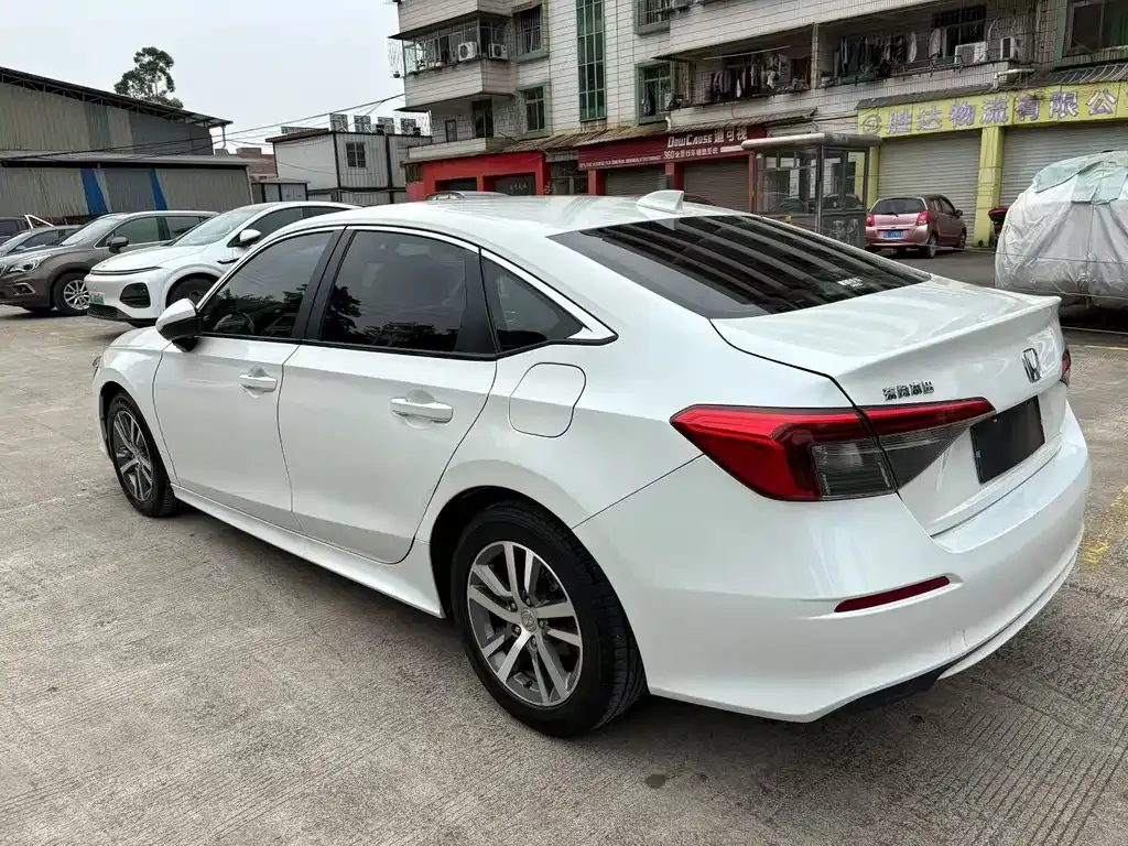 Honda Civic — фото 8
