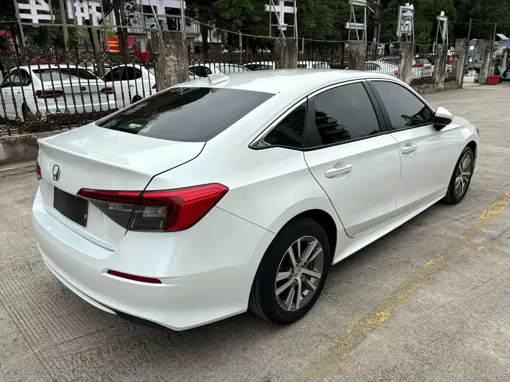 Honda Civic — фото 4