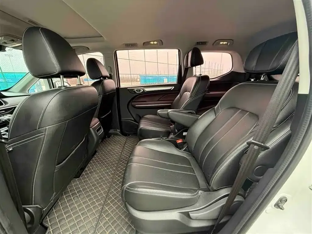 GAC Motor Trumpchi M6 — фото 3