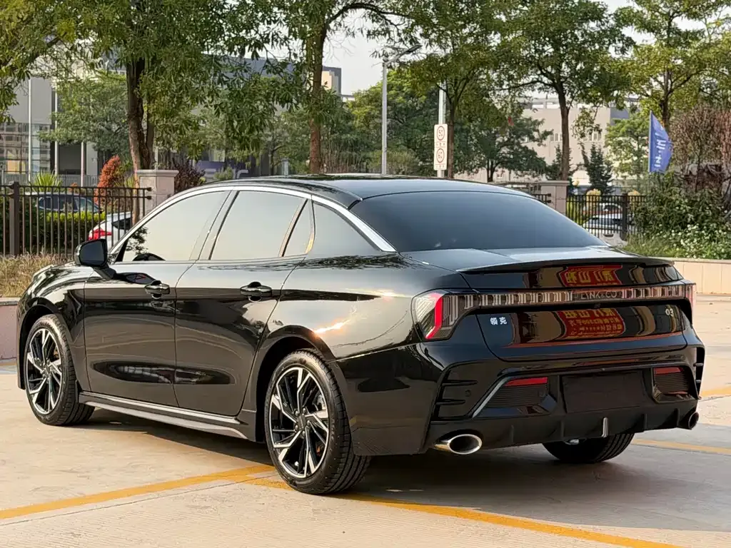 Lynk & Co 03 — фото 7