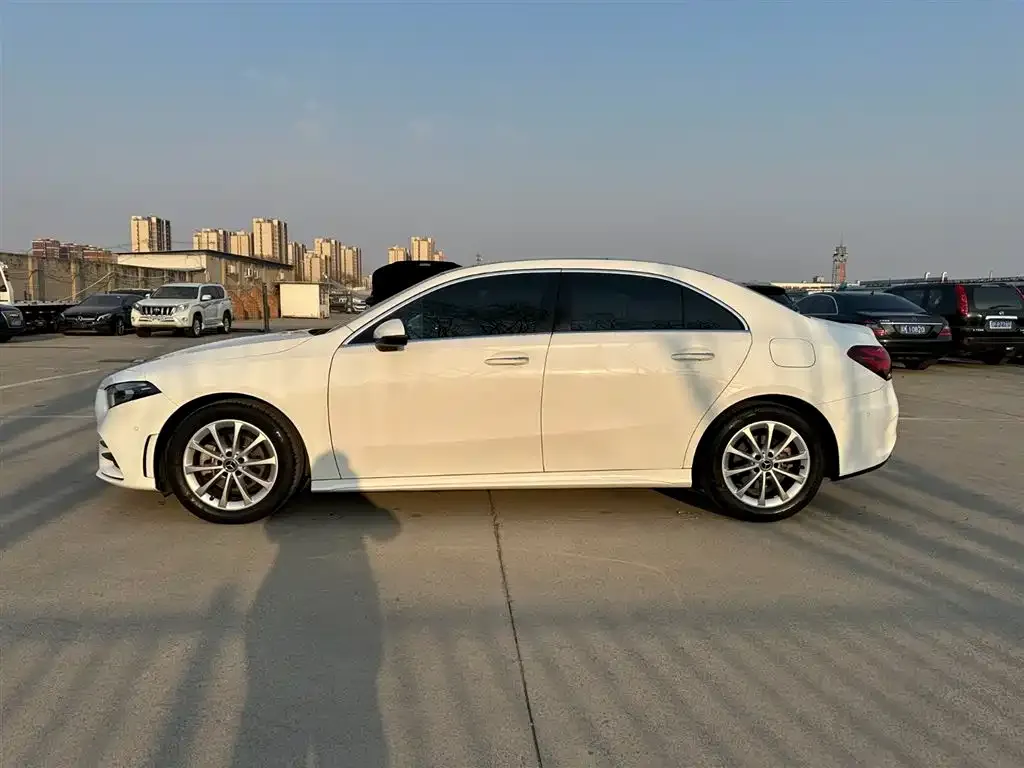 Mercedes-Benz A-Class 2021 из CN, фото 2