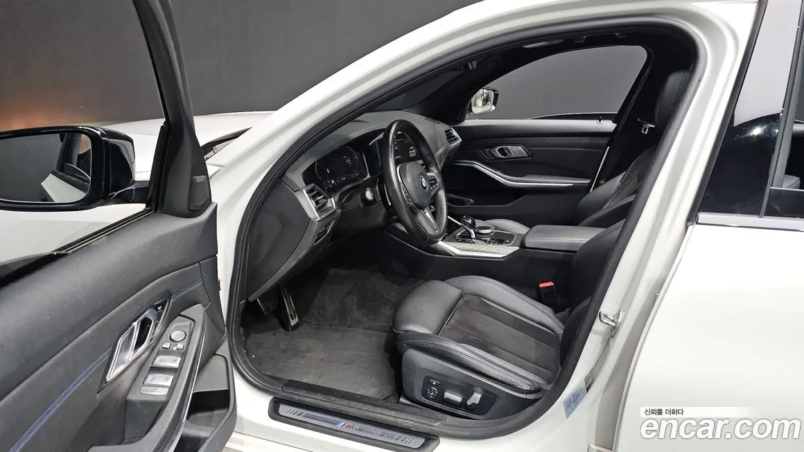 BMW 3-Series 2021 из KR, фото 6