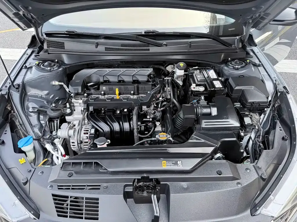 Hyundai Elantra 2021 из CN, фото 10