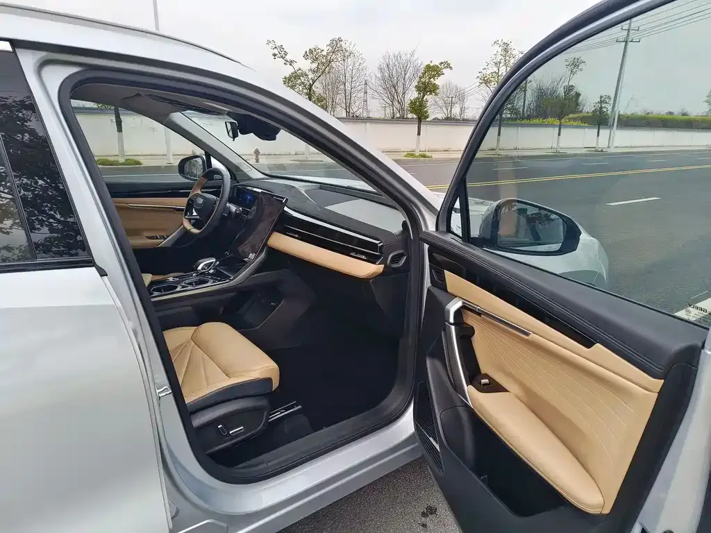 Geely Boyue L 2023 из CN, фото 6