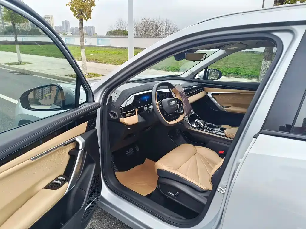 Geely Boyue L 2023 из CN, фото 8