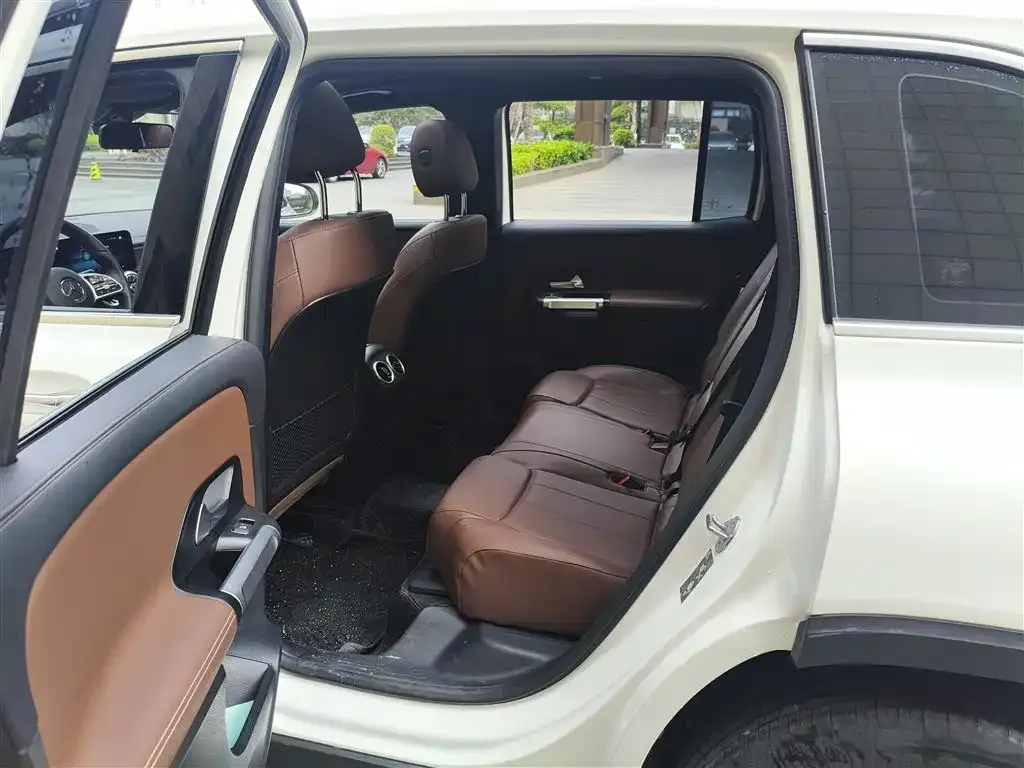 Mercedes-Benz GLB 2023 из CN, фото 2