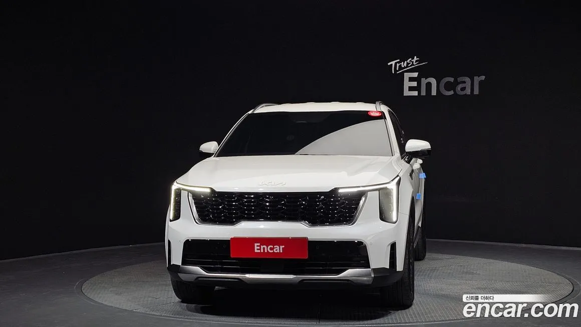 Kia Sorento — фото 9
