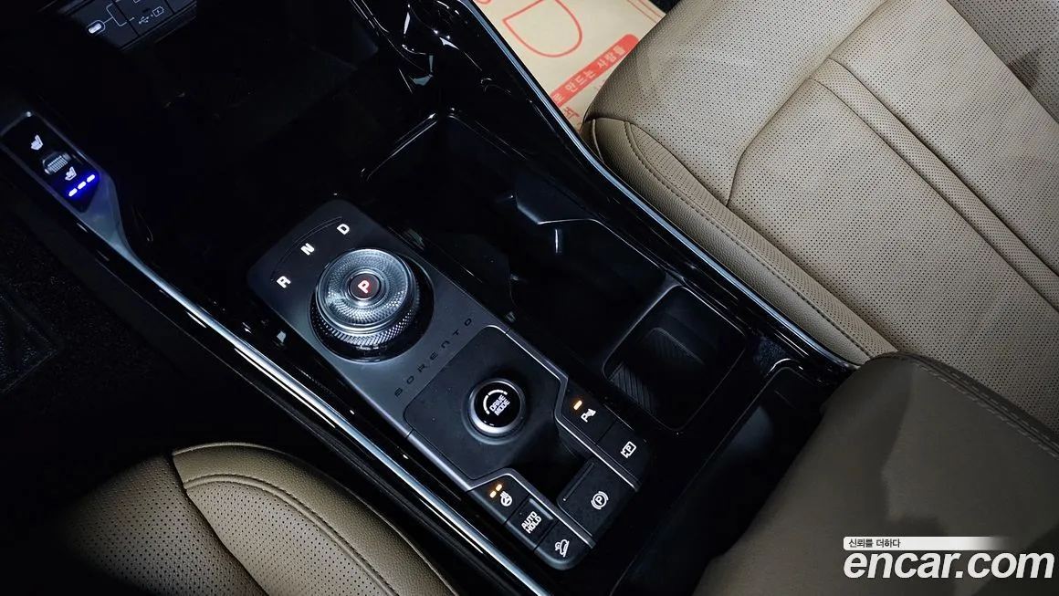 Kia Sorento — фото 8