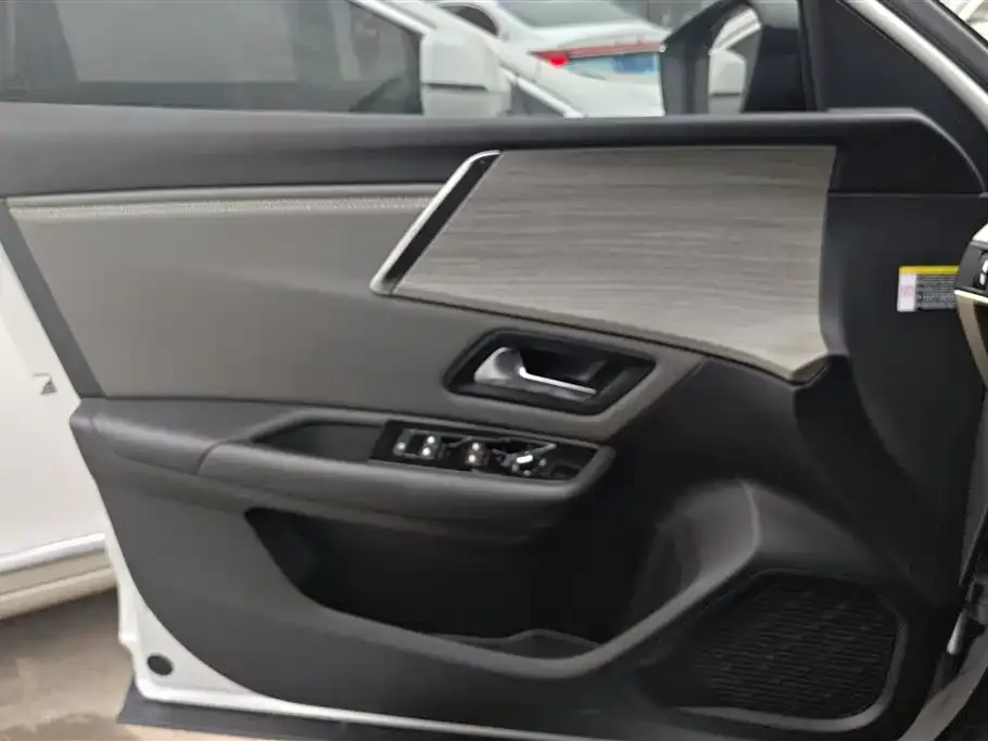 Citroen C5 X 2022 из CN, фото 3