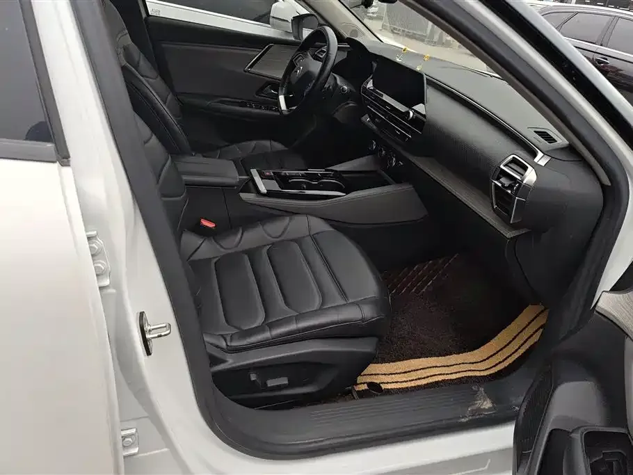 Citroen C5 X 2022 из CN, фото 5