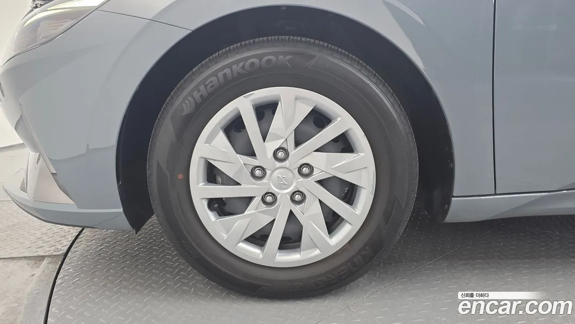 Hyundai AVANTE 2022 из KR, фото 3