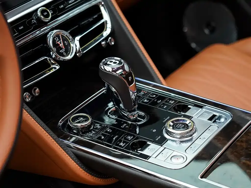 Bentley Flying Spur 2022 из CN, фото 9