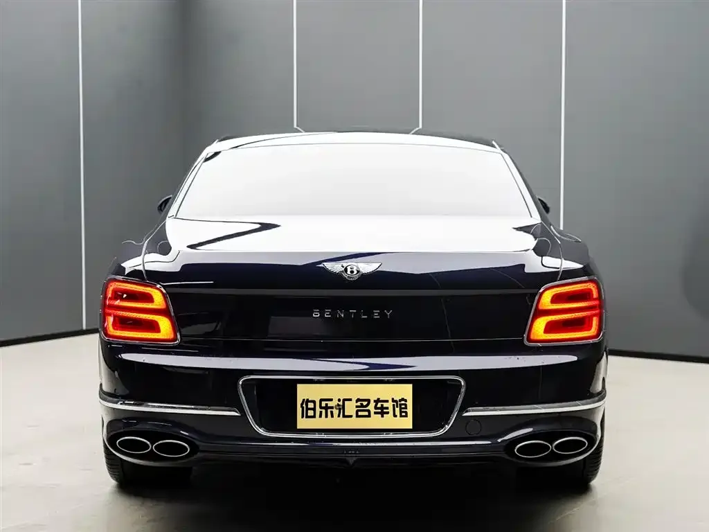 Bentley Flying Spur 2022 из CN, фото 10