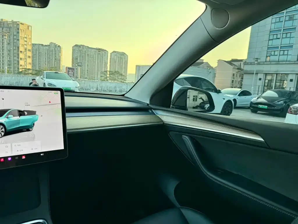 Tesla Model Y 2023 из CN, фото 7