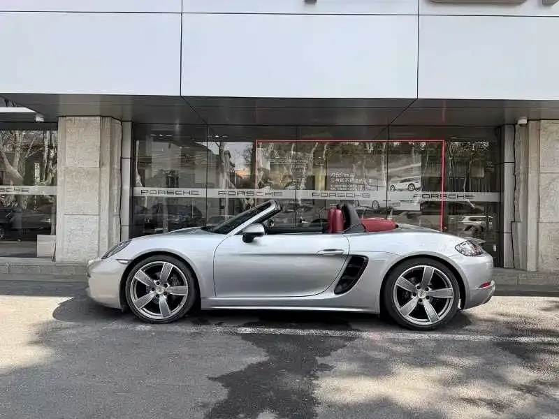 Porsche 718 — фото 1