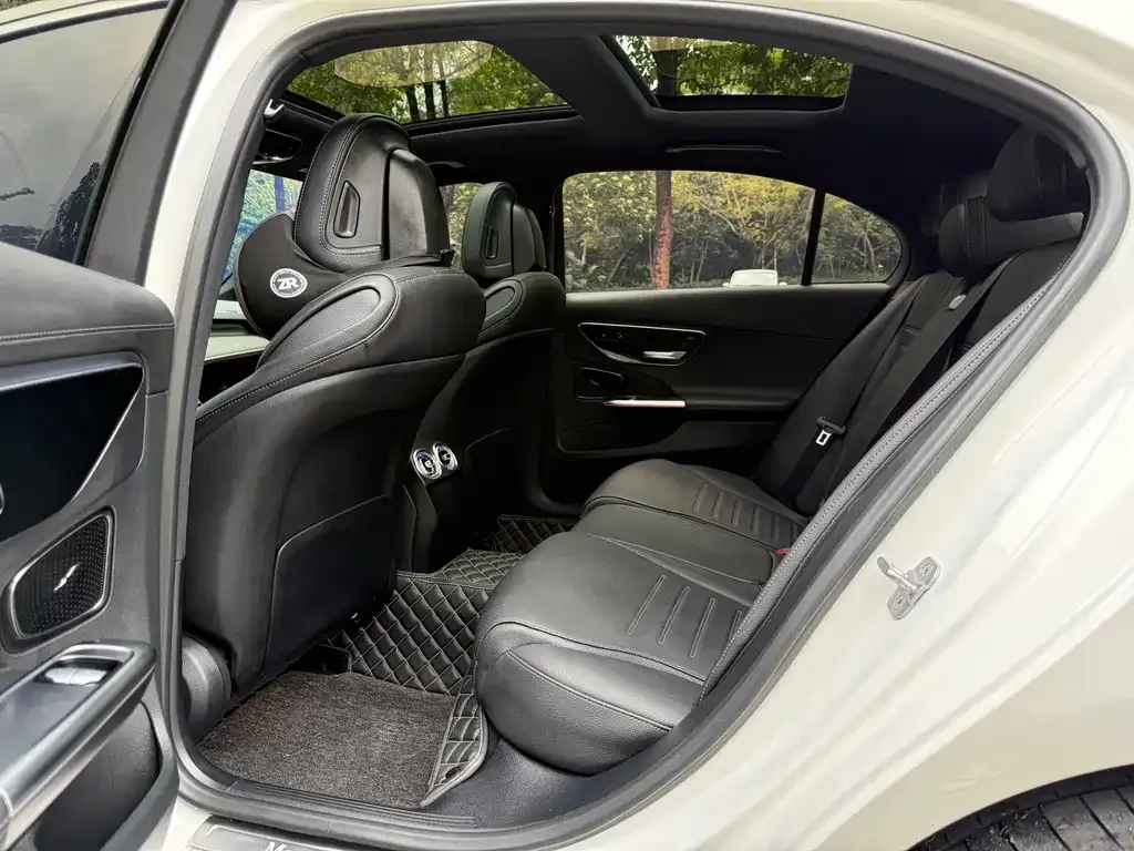 Mercedes-Benz C-Class 2024 из CN, фото 6