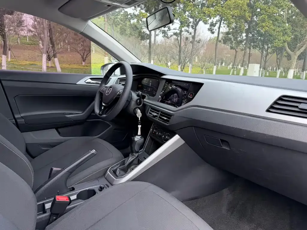Volkswagen Polo 2023 из CN, фото 3
