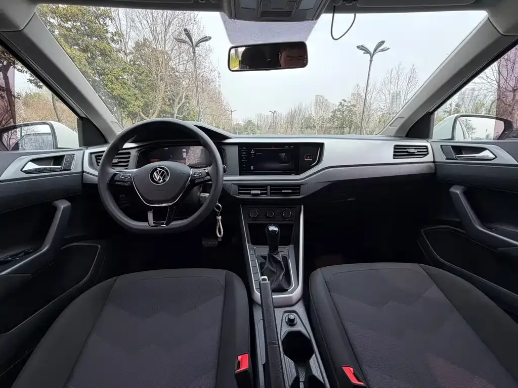 Volkswagen Polo 2023 из CN, фото 8