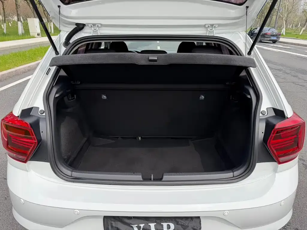 Volkswagen Polo 2023 из CN, фото 4