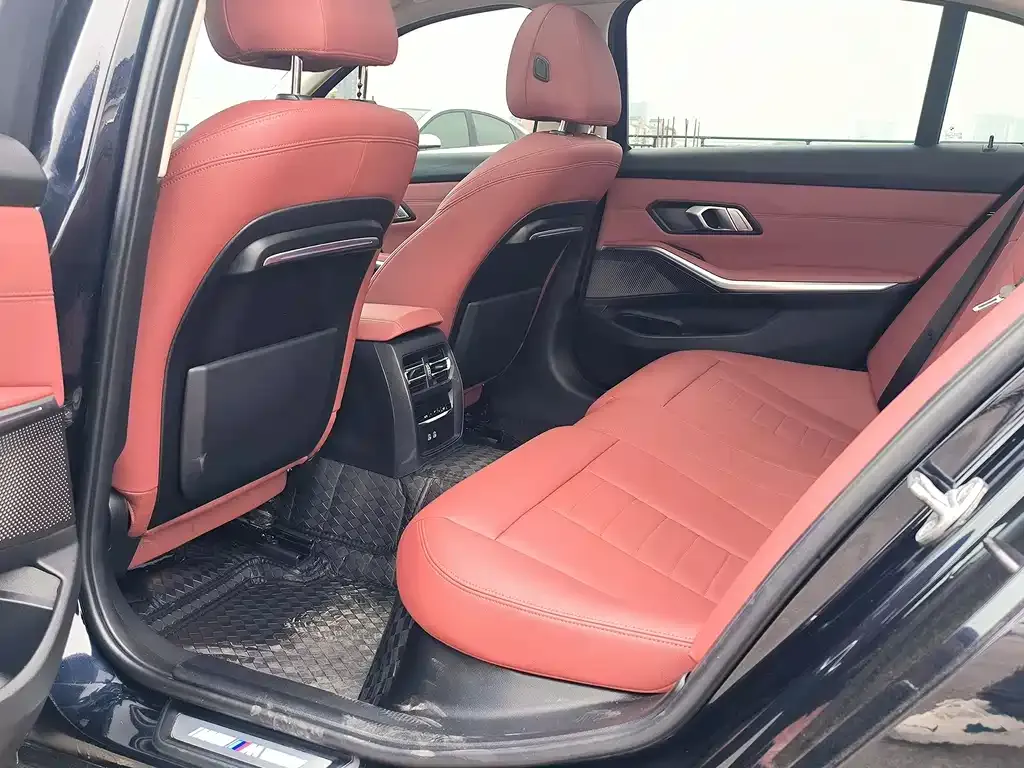BMW 3 Series 2021 из CN, фото 6