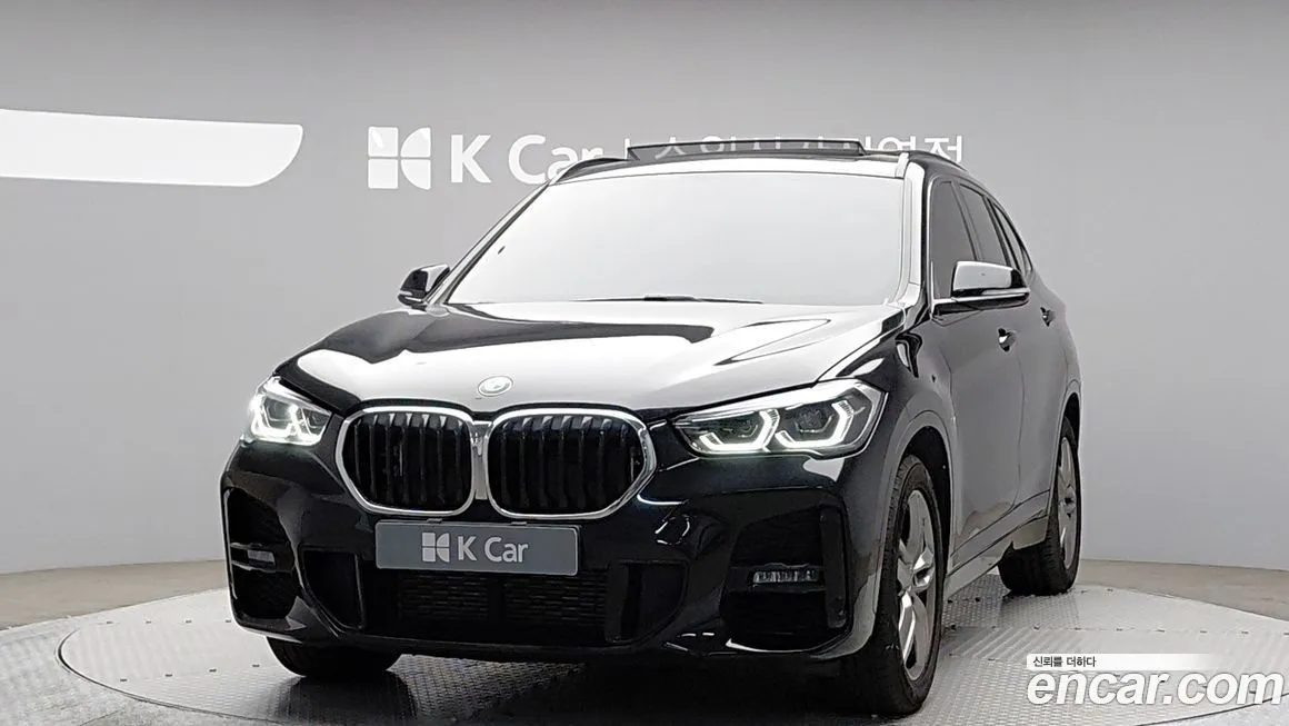 BMW X1 — фото 1