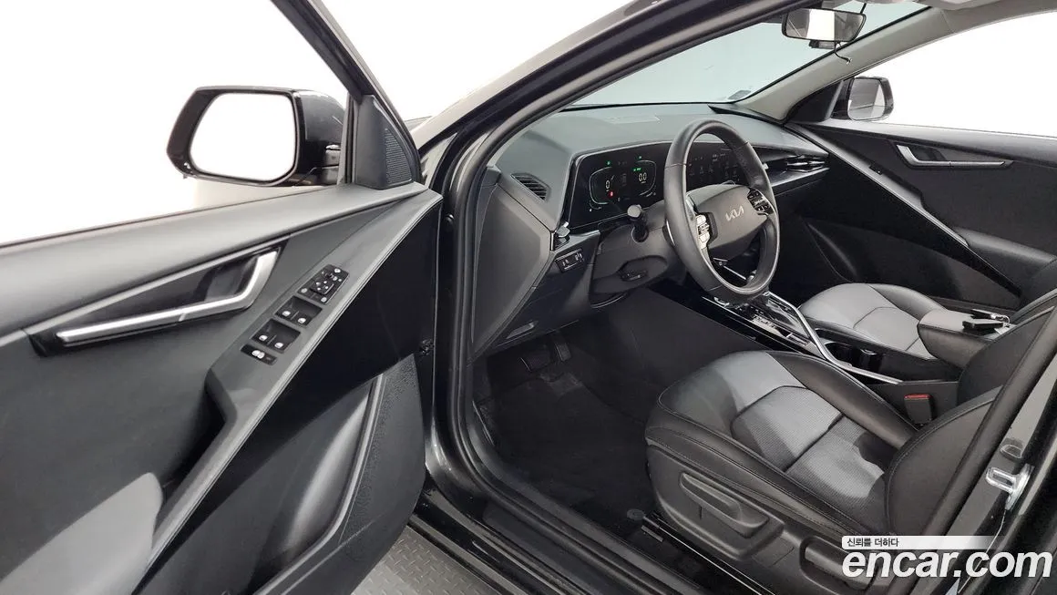Kia Niro 2023 из KR, фото 4