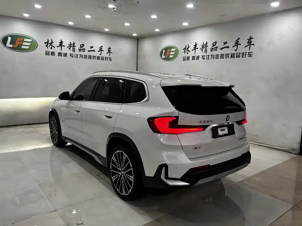 BMW X1 2024 из CN, фото 8