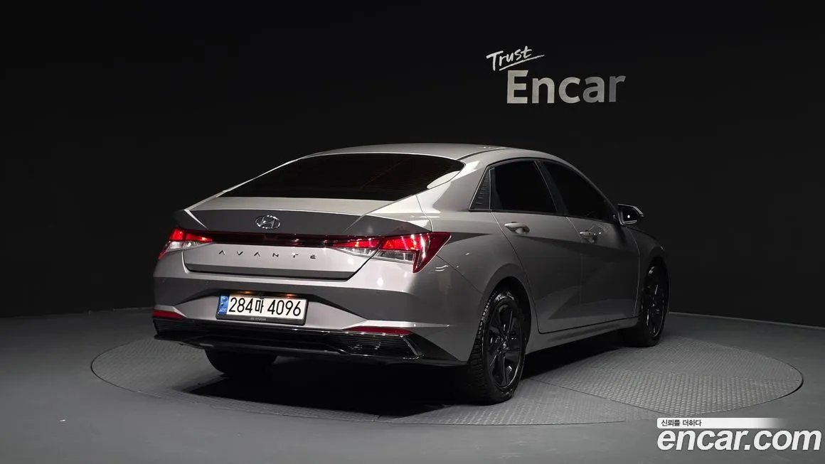 Hyundai AVANTE — фото 2