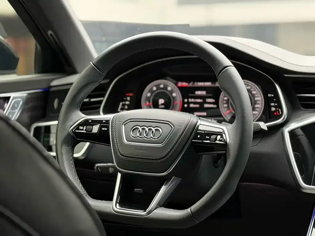 Audi A6L — фото 6