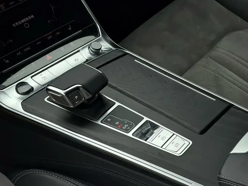 Audi A6L — фото 4