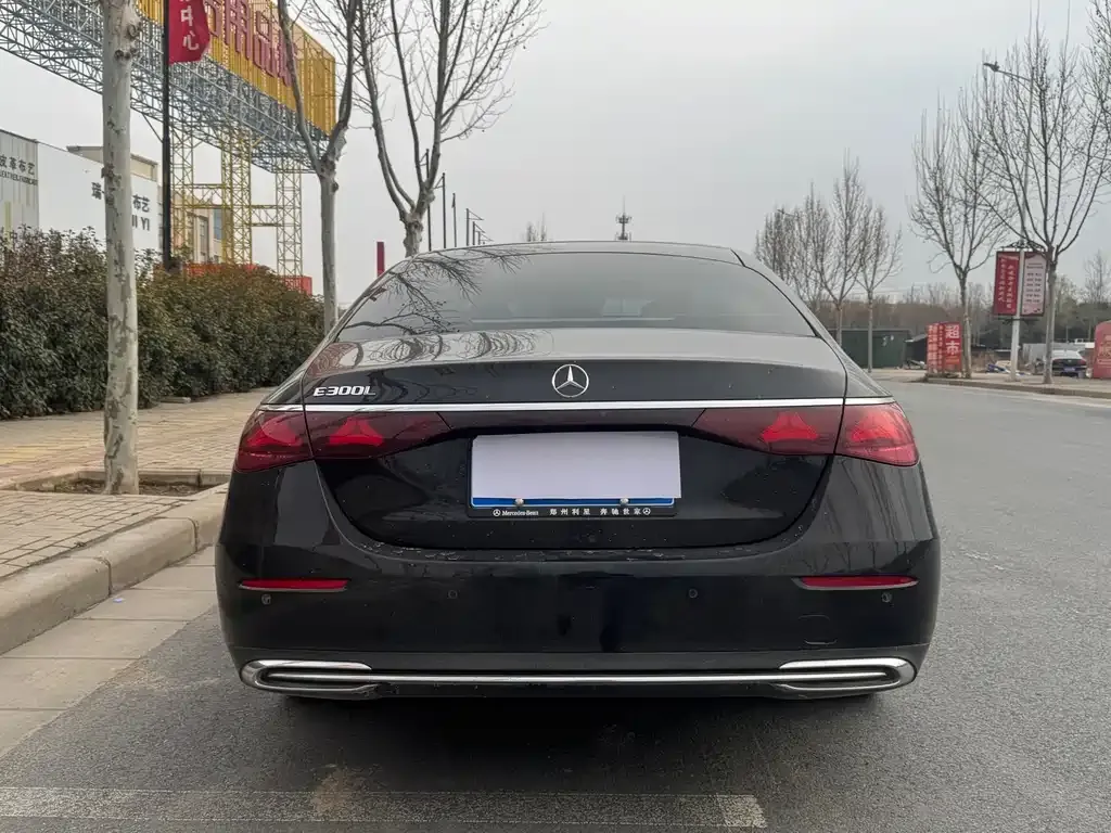 Mercedes-Benz E-Class 2024 из CN, фото 4