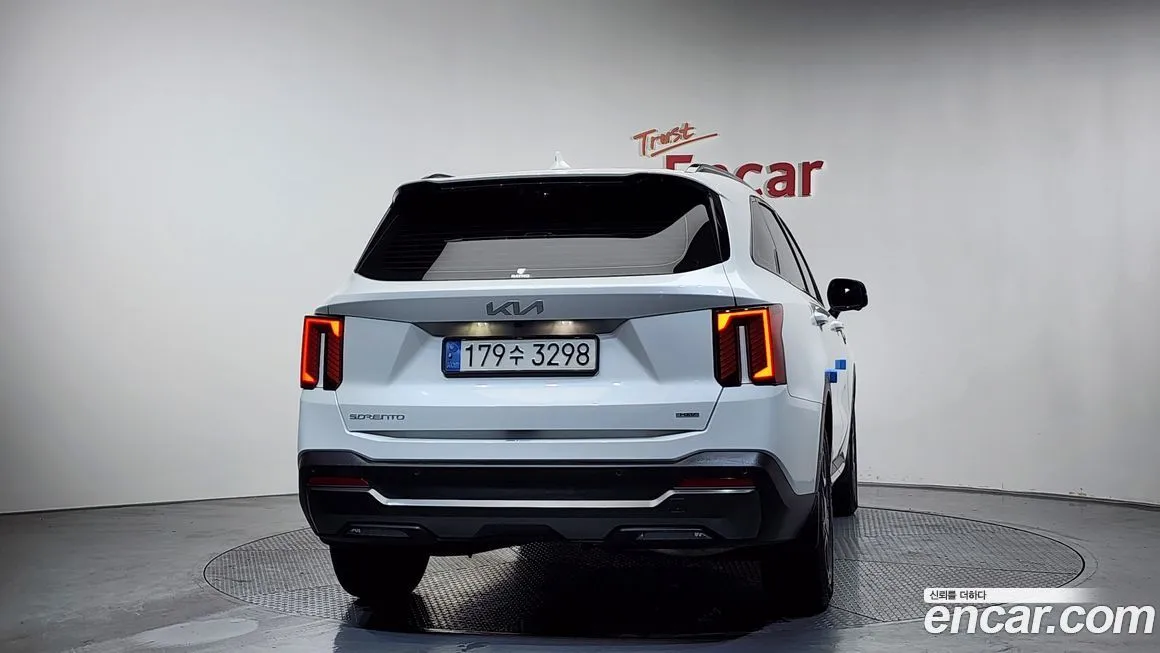 Kia Sorento — фото 10