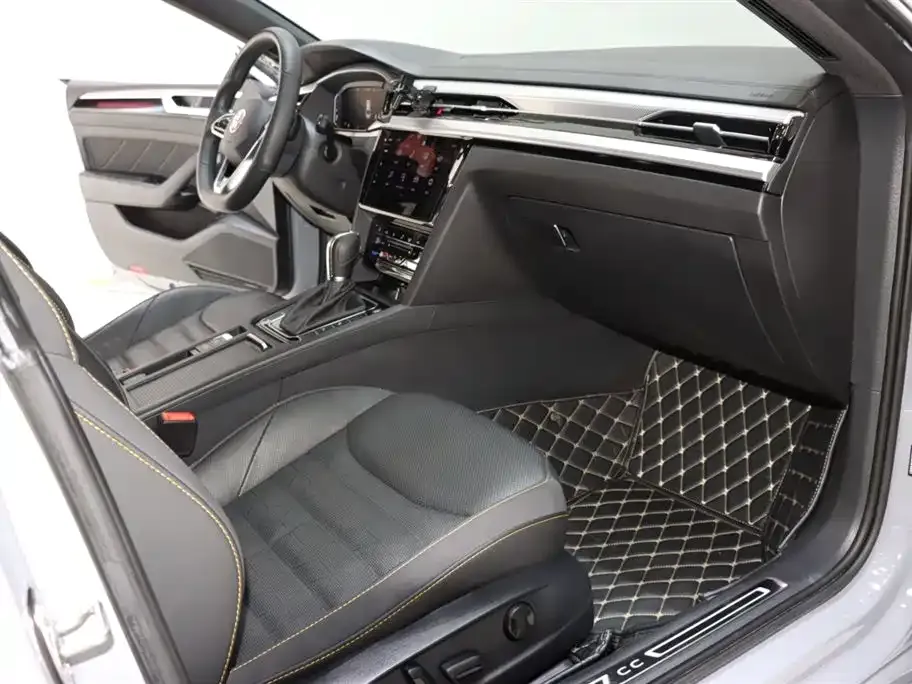 Volkswagen CC 2023 из CN, фото 9
