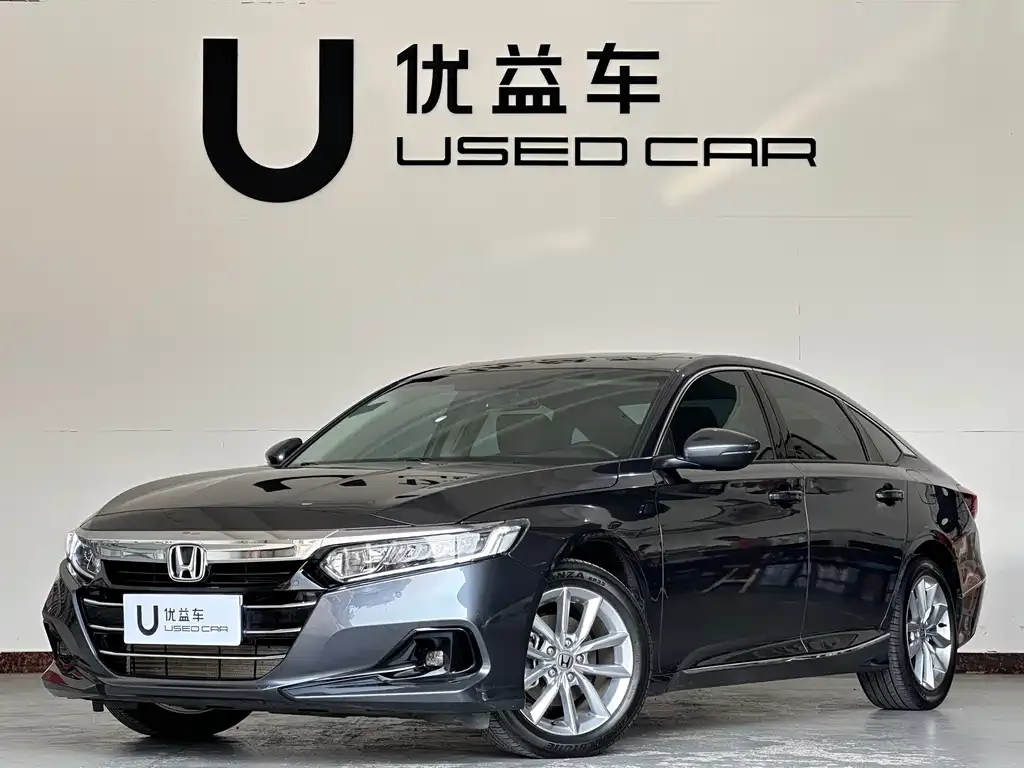 Honda Accord — фото 1