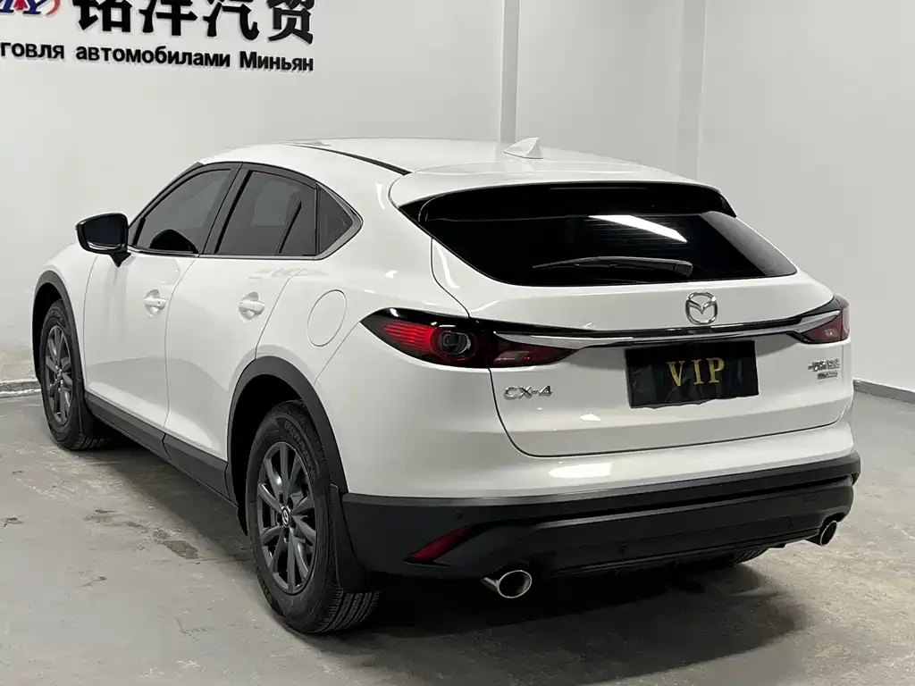 Mazda CX-4 2023 из CN, фото 9