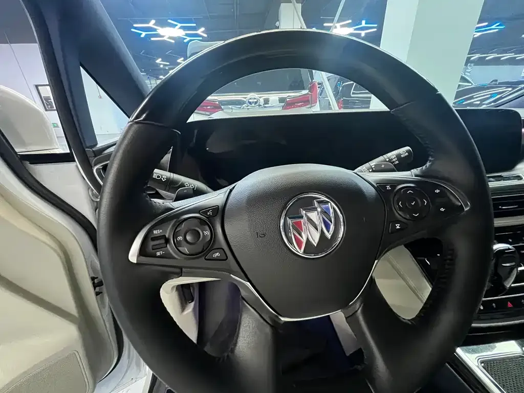 Buick GL8 2022 из CN, фото 7