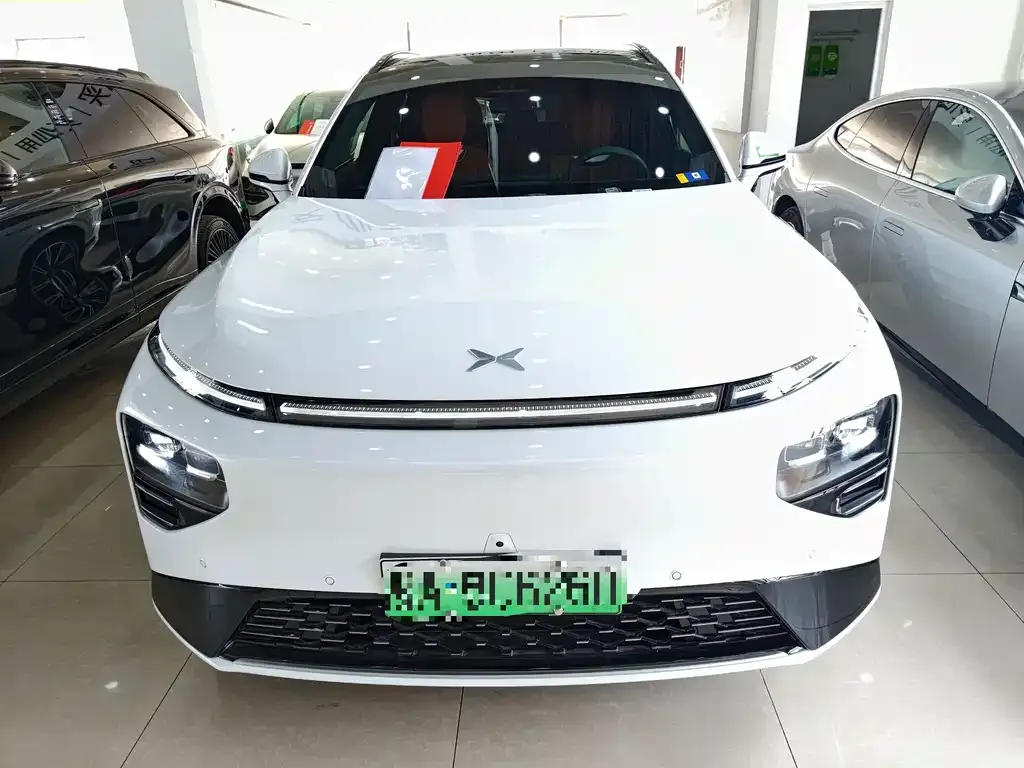 XPeng G9 2025 из CN, фото 2